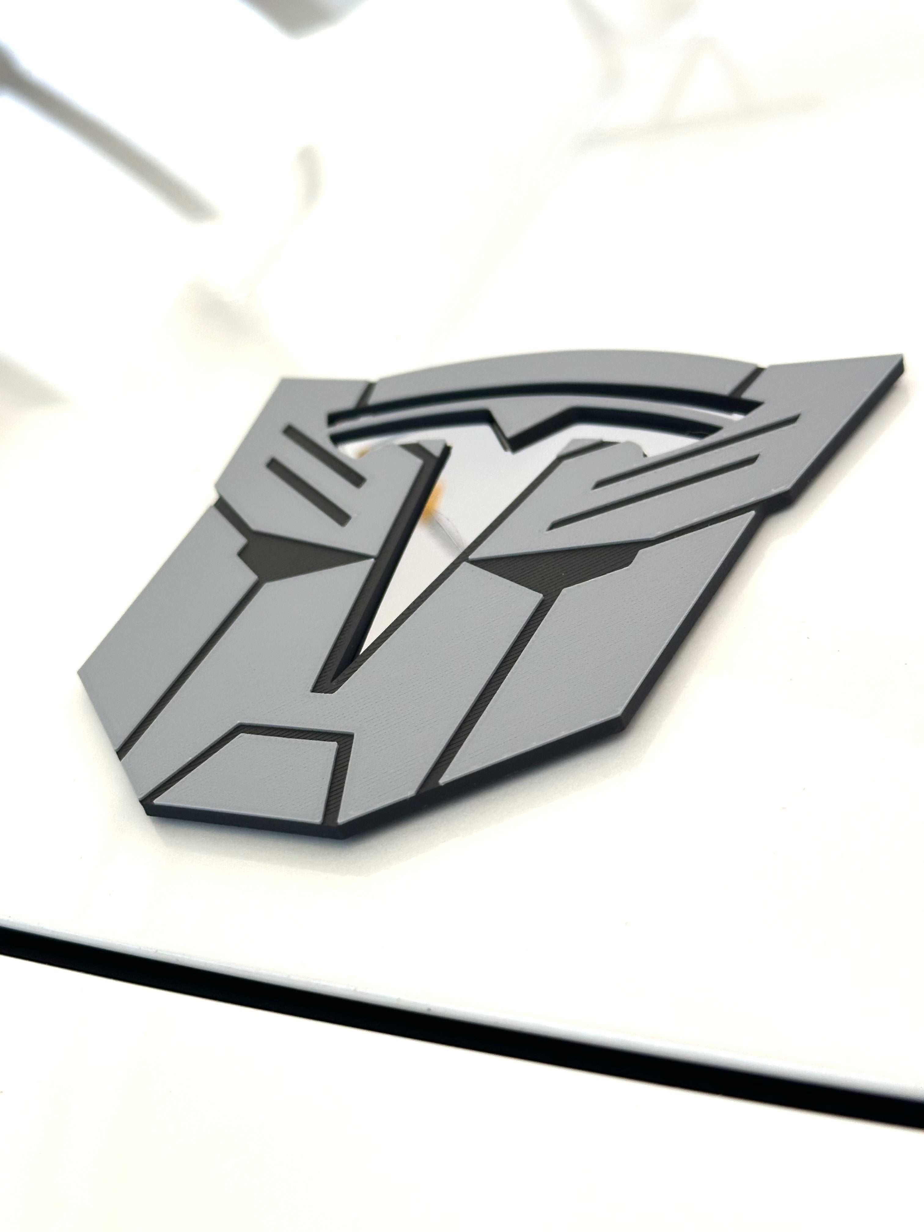 Robot Auto Overlay for Tesla Emblem
