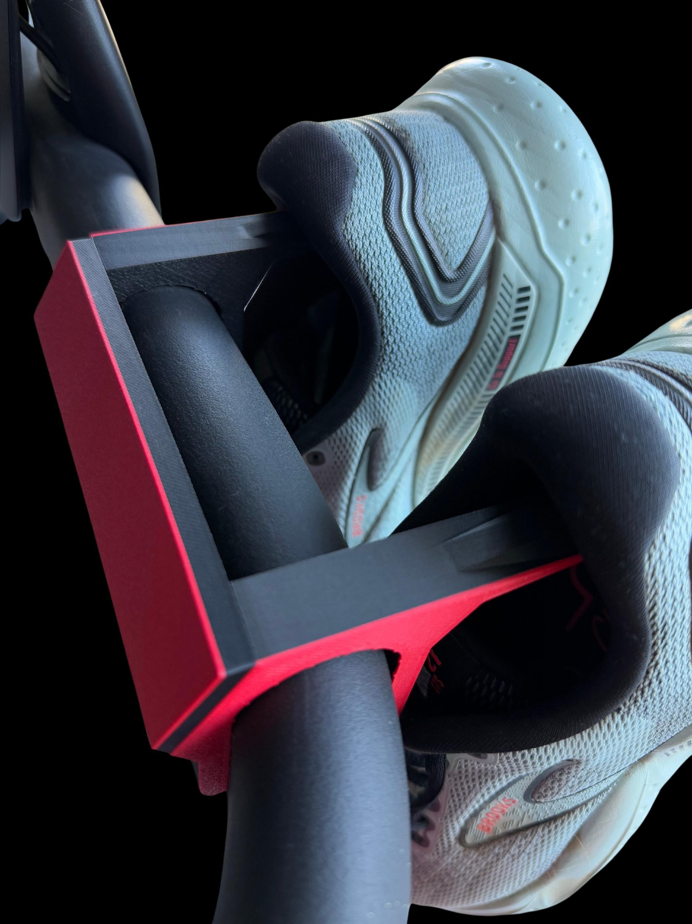 HexyHang Shoe Holder for Peloton Tread