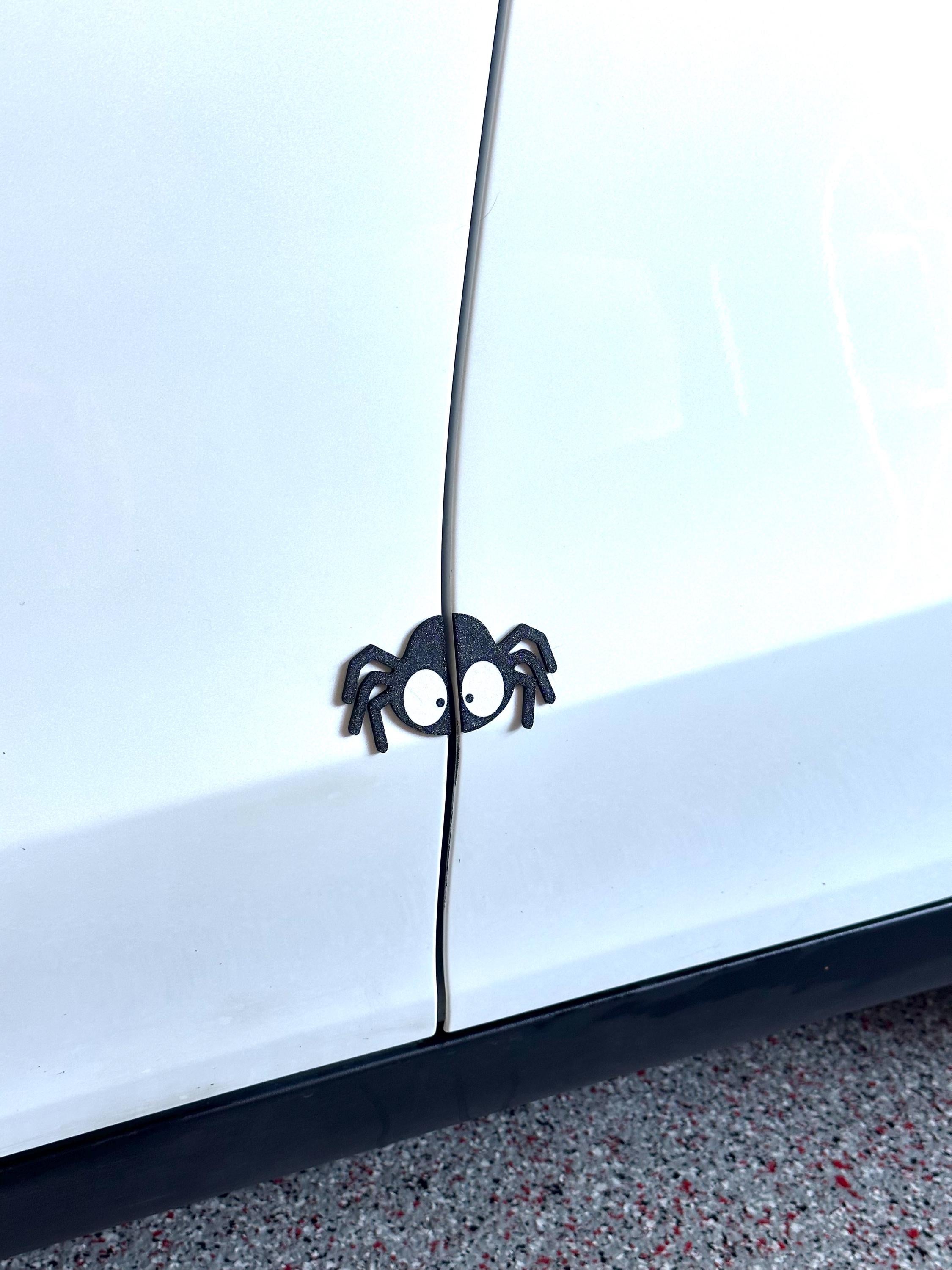 Gap Spider Plastic Emblem, Reusable! Works on all vehicles.